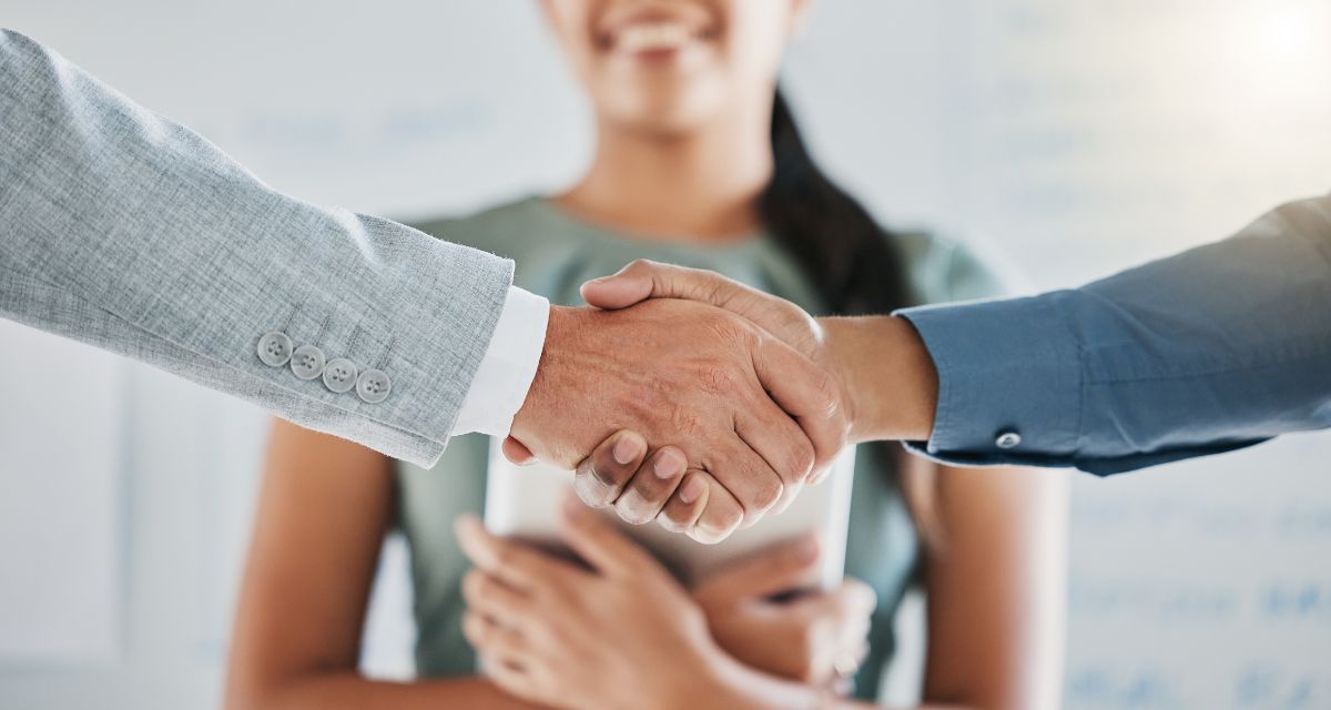 You are currently viewing Building Strong B2B Partnerships in the Pharma Industry: 7 Strategies for Success